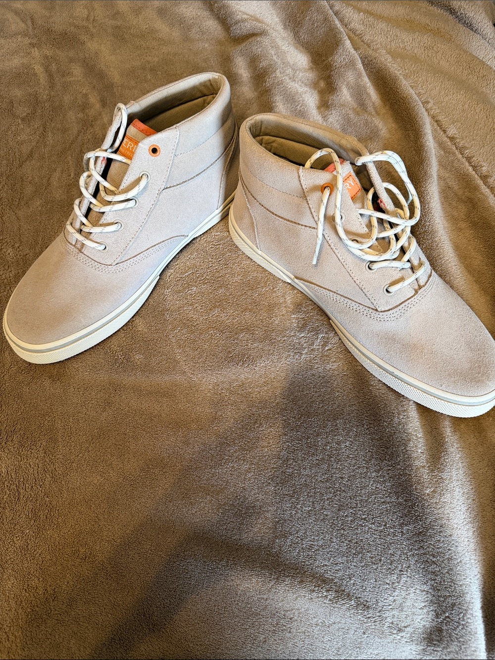 Sperry Men's Mid-Top Suede Boots in Light Beige with Orange Accents